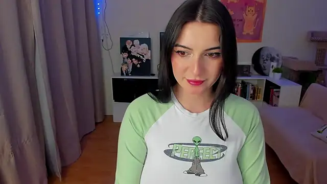 Snapshot of Taste_Jennyy chatting on October 22, 4:01 pm Taste Jennyy online show from October 22, 4:01 pm