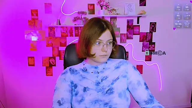 nikole kitt online show from April 10, 7:09 pm