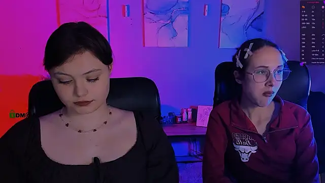 nikole kitt online show from February 4, 8:23 pm