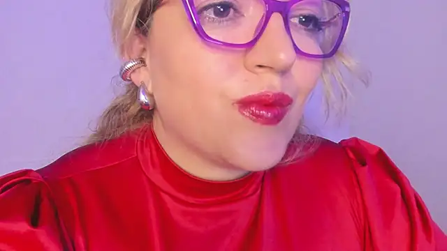 Snapshot of Naty_Mature_ chatting on October 8, 11:09 pm Naty Mature online show from October 8, 11:09 pm