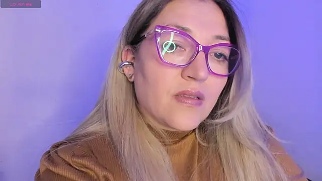 Naty Mature  online show from March 12, 7:38 pm