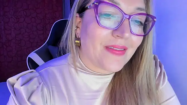 Snapshot of Naty_Mature_ chatting on September 13, 4:20 am Naty Mature online show from September 13, 4:20 am