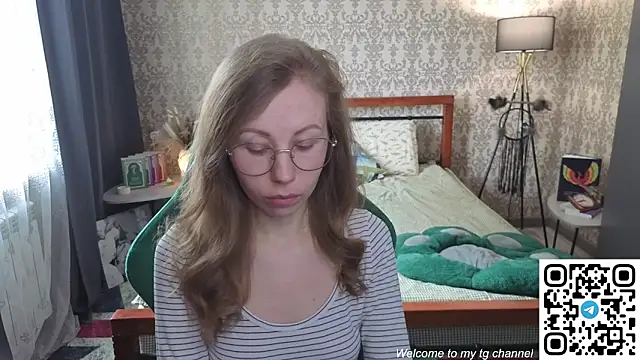 Lill Mary online show from April 23, 2:19 am