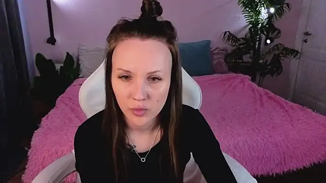 Wendy mm online show from April 25, 9:45 am