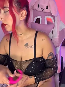 ashlyrey-1 online show from December 14, 9:42 pm