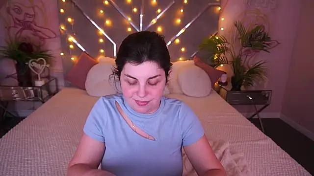 MirandaWong online show from March 1, 6:57 am