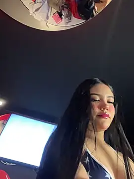 Snapshot of dollsweety chatting on September 27, 1:35 am dollsweety online show from September 27, 1:35 am