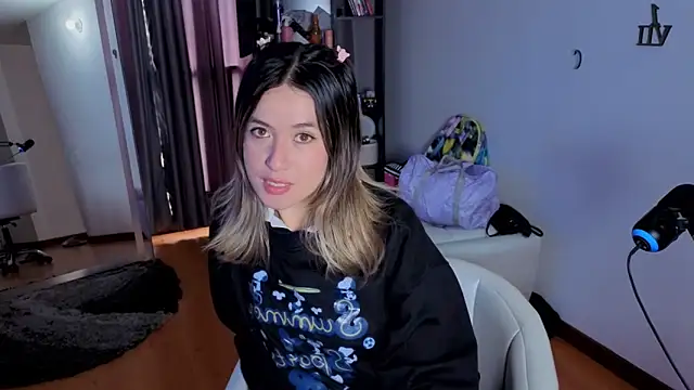 sexfire lalita online show from April 23, 3:25 pm