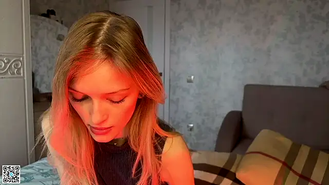 Snapshot of Evvie_Summn1 chatting on October 27, 4:30 am Evvie Summn1 online show from October 27, 4:30 am