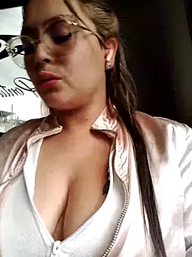 ambar 07 online show from September 10, 7:14 pm