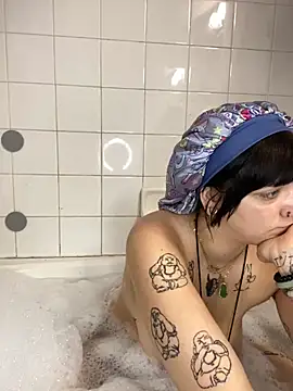 pircilla23 online show from October 30, 2:18 pm