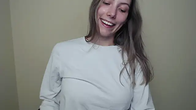 VanessaMay  online show from February 11, 5:36 pm