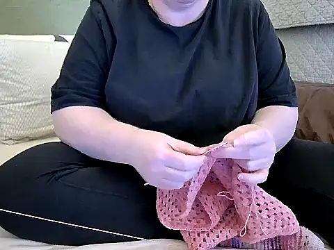 MarthaBriest online show from April 22, 7:27 am