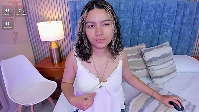 pretty sunlight  online show from March 3, 1:22 am