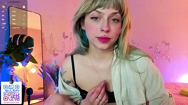 lavenderluxe online show from April 10, 5:30 pm