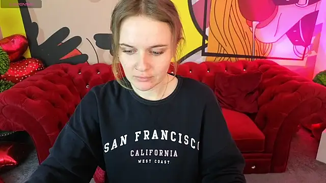 MaribelRiverr  online show from April 25, 5:43 am