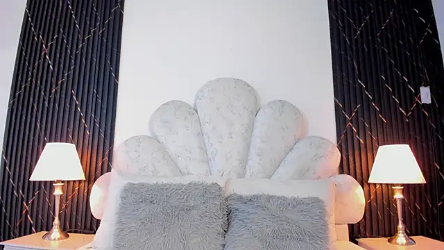 Jaslyn  Smith online show from April 28, 5:06 pm