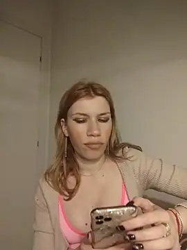 EvyLure online show from April 24, 7:05 pm