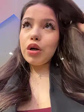 Chloe  Moon online show from April 17, 2:08 pm