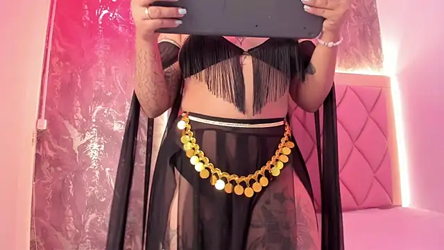 AntonellaQueenn online show from December 3, 11:12 am