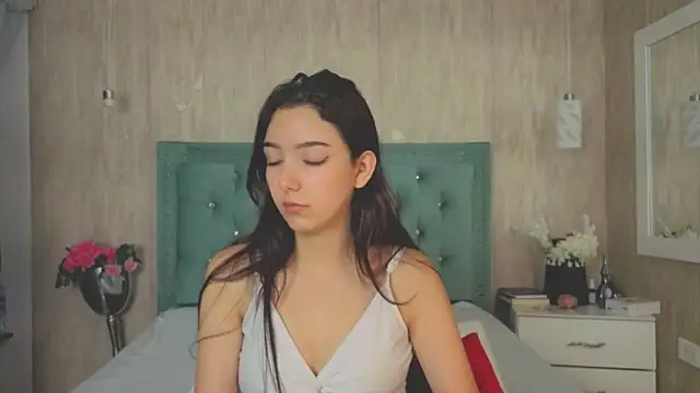 Snapshot of Marcelaa_fox chatting on October 6, 8:13 pm Marcelaa fox online show from October 6, 8:13 pm