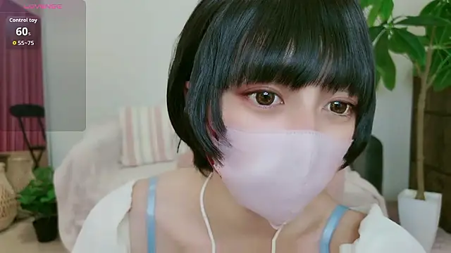 Snapshot of cohaku_329 chatting on September 17, 10:35 am cohaku 329 online show from September 17, 10:35 am