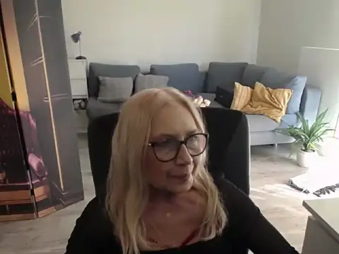 sofia xkiss online show from May 9, 1:46 pm