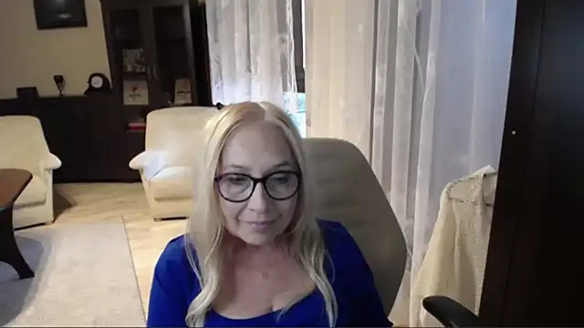 sofia xkiss online show from June 14, 1:44 pm