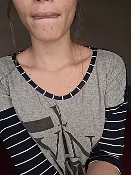 HelenHoltz online show from November 15, 8:54 pm