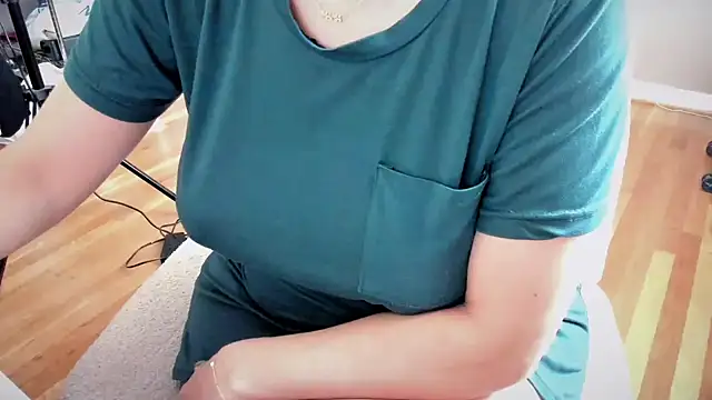 bigb00tyjudyyX online show from July 27, 3:09 pm