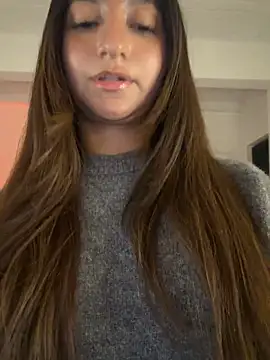 aly golden  online show from April 22, 6:21 am