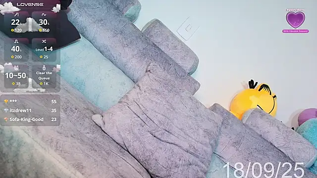 Snapshot of Kenia_Fox chatting on September 18, 8:02 am Kenia Fox online show from September 18, 8:02 am