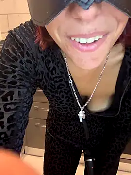 Porcella96 online show from October 17, 7:00 am