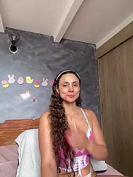 MafeeRoss online show from April 2, 7:44 pm