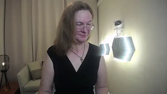 HolyMilfa online show from April 22, 6:54 am