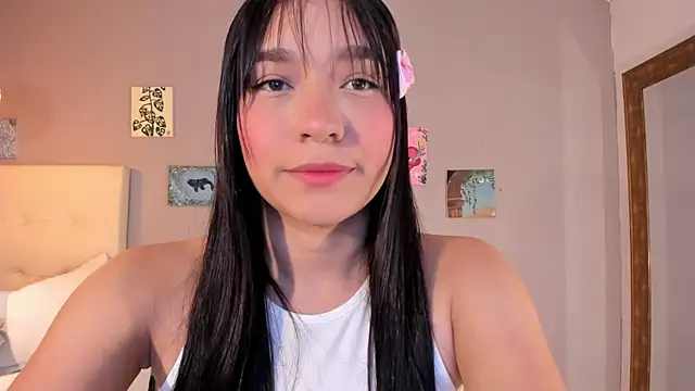 Maia W10 online show from April 21, 12:01 pm