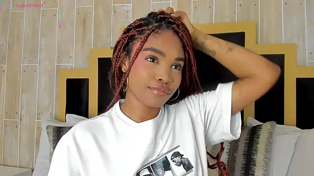 AriaFoster online show from October 18, 12:25 am