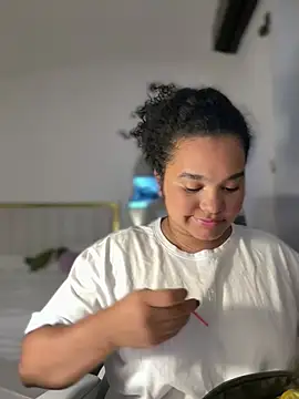 Lucy wilson5 online show from February 19, 2:44 am