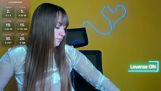 Snapshot of Evelina_GG chatting on October 17, 5:43 am Evelina GG online show from October 17, 5:43 am
