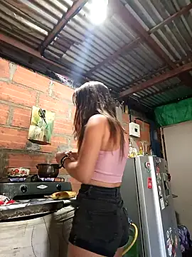 samy-blonde online show from June 10, 5:22 pm