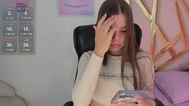 LanaJones  online show from April 25, 1:14 pm