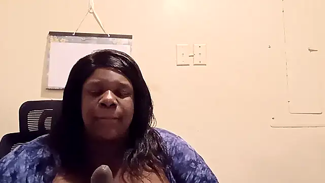 whitwhit86 online show from October 5, 11:43 pm