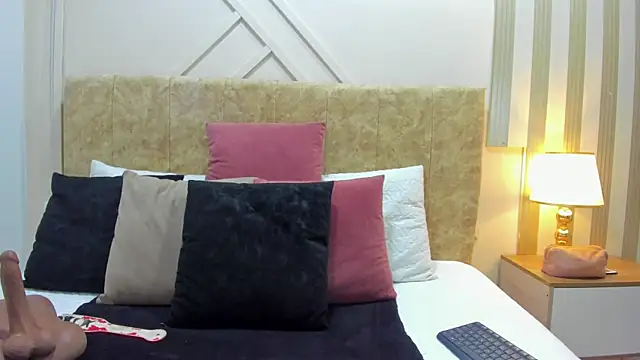 Snapshot of ashley__foxx_ chatting on October 20, 1:47 pm ashley foxx online show from October 20, 1:47 pm