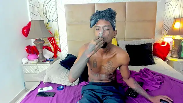 bigblackhotx1 online show from September 29, 11:04 am