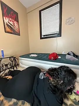 tillymarie34 online show from April 22, 2:52 am