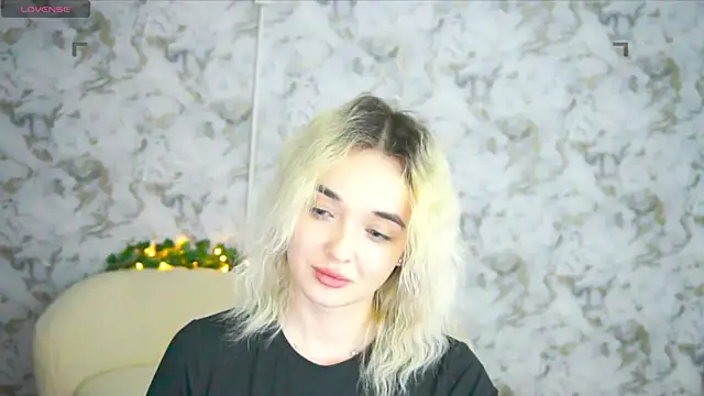 Ashley S online show from April 21, 1:42 am