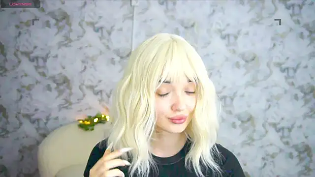 Ashley S online show from June 6, 10:38 pm