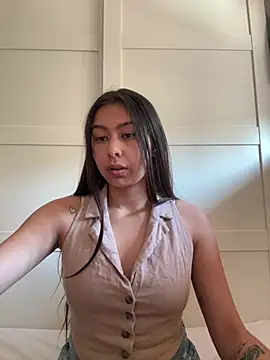 Im sophia1 online show from March 26, 1:46 pm