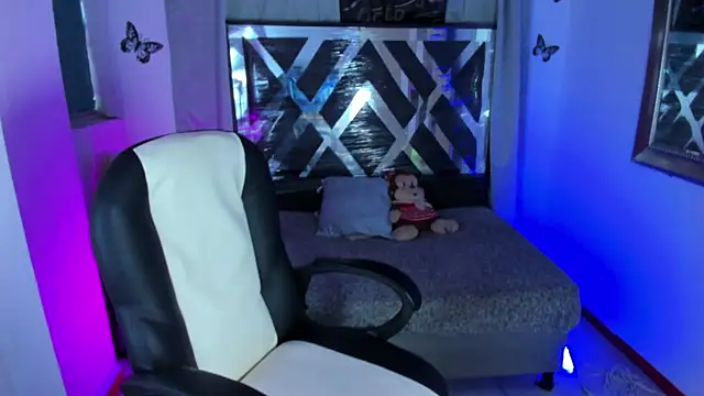 nova sex01 online show from April 25, 8:39 pm