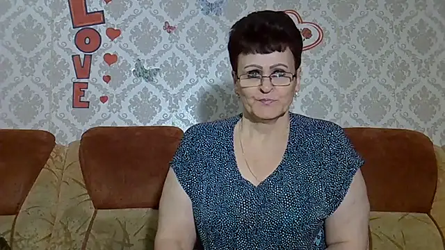 PaulaGolden online show from October 1, 11:48 am